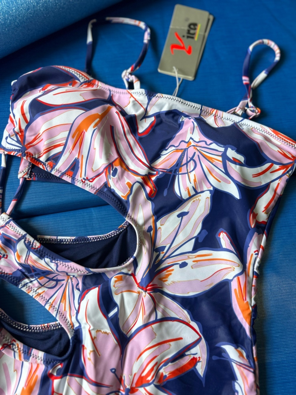 Yira floral navy bathingsuit one piece size Large - Picture 3 of 9